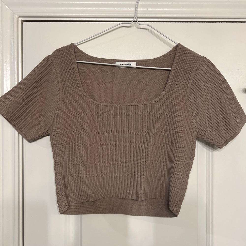 Stretchy crop top